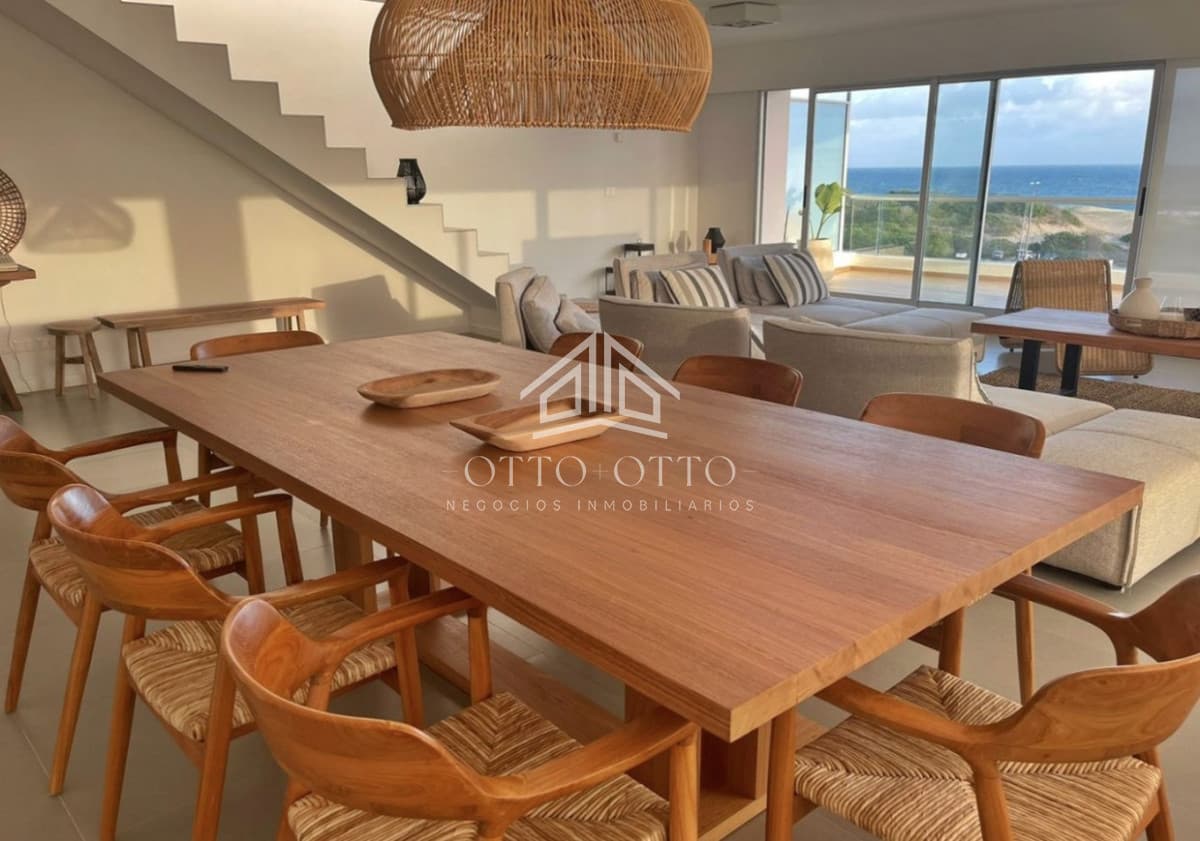 Apartamento en Venta de 3 dormitorio en Playa Brava , Punta  del este