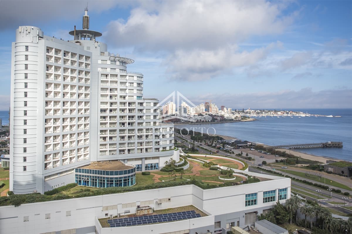 Apartamento de 2 dormitorios en Venta en Playa Mansa , Punta del este