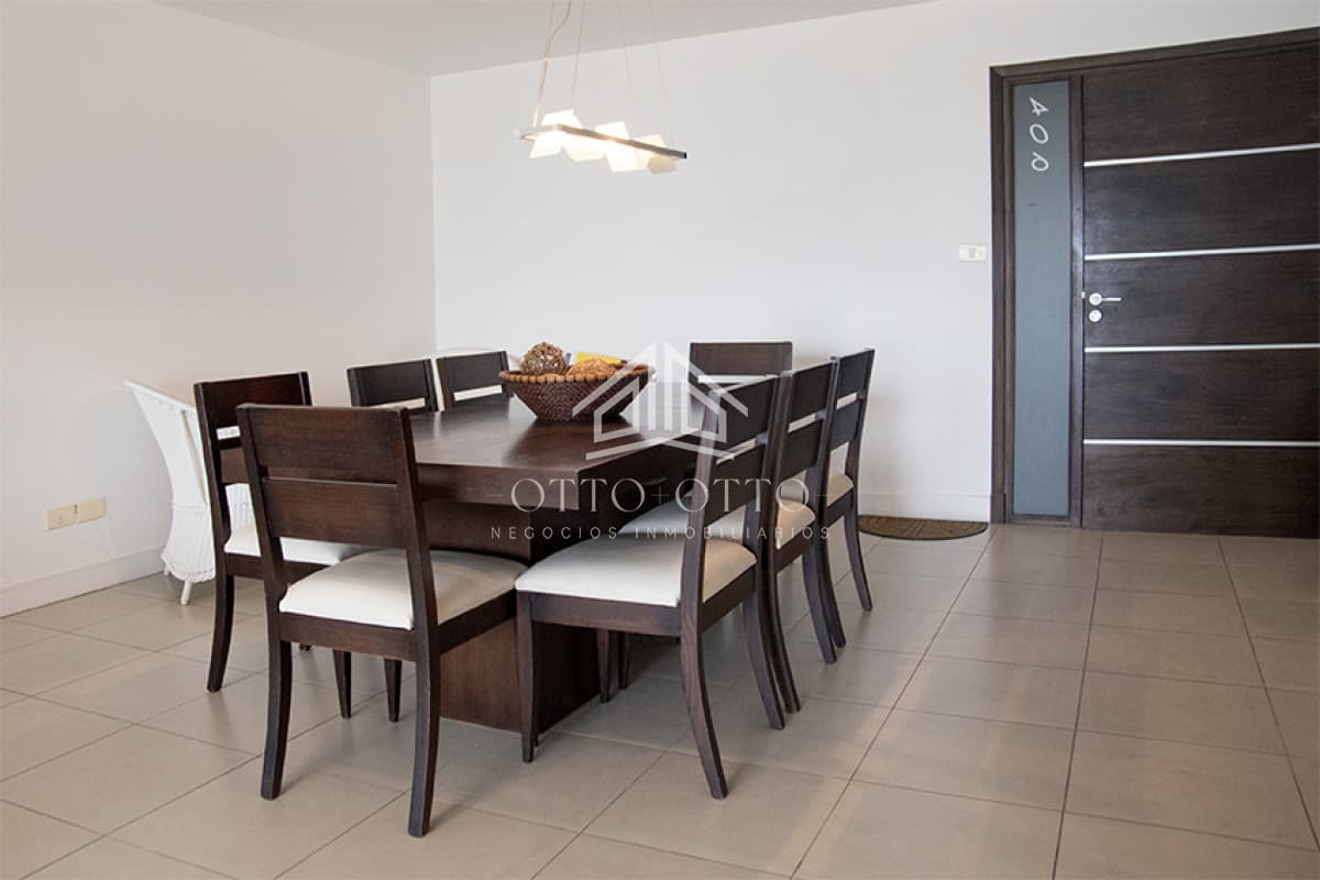 Departamento en venta y alquiler de 3 dormitorios en Playa Brava , Punta del este