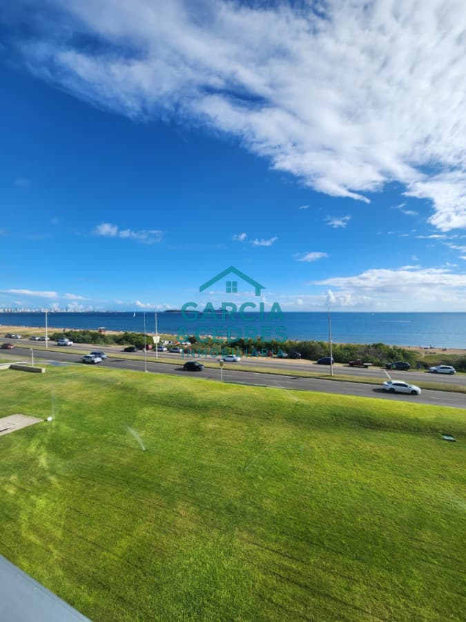 Exclusivo apartamento en primera linea de la mansa, con vistas privilegiadas y una excelente orientación