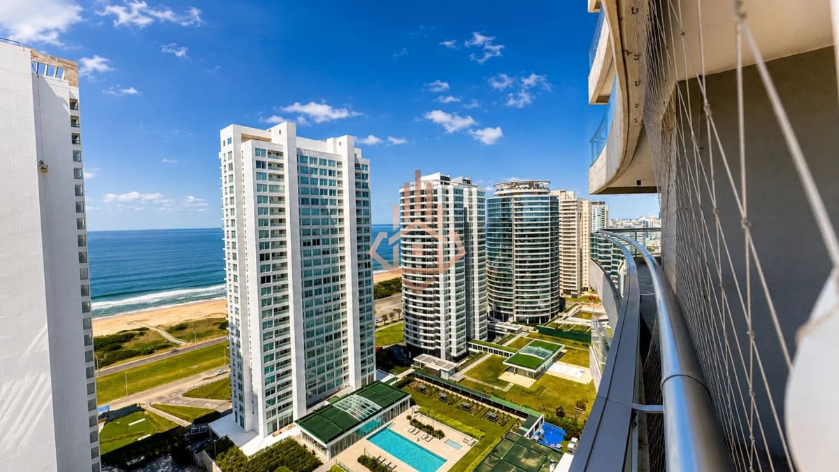 Vende hermoso depto de 2 dormitorios en Look Brava, Punta del Este