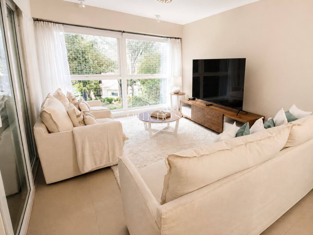 Apartamento en venta de 2 dormitorios en Complejo Solanas, Punta Ballena