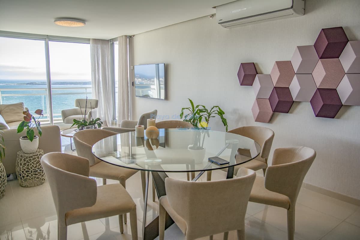 Oportunidad en playa mansa, finamente decorado. Sunrise Tower - Inmobiliaria Playa del Este