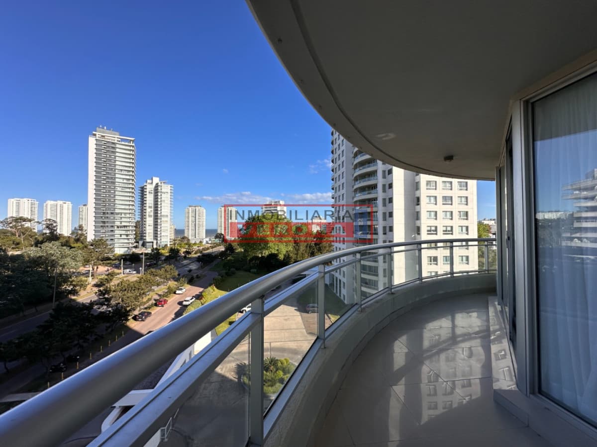 Ocean Drive en VENTA - 3 dorms + área de servicio - Inmobiliaria Verona Punta