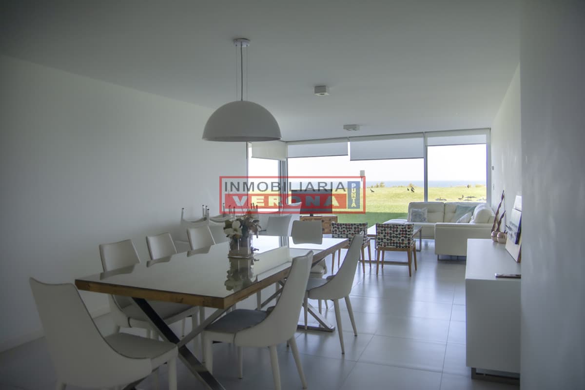 Departamento en venta de 3 suites + dependencia  - Inmobiliaria Verona Punta