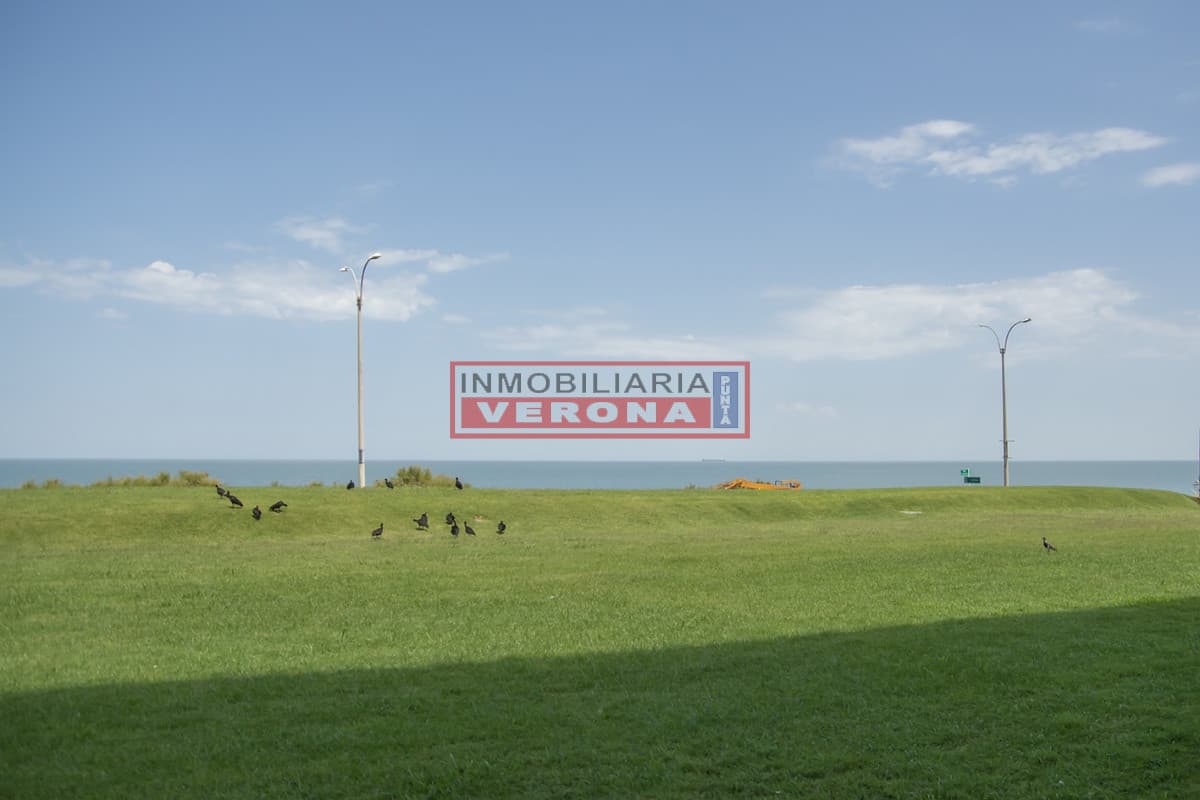 Departamento en venta de 3 suites + dependencia  - Inmobiliaria Verona Punta