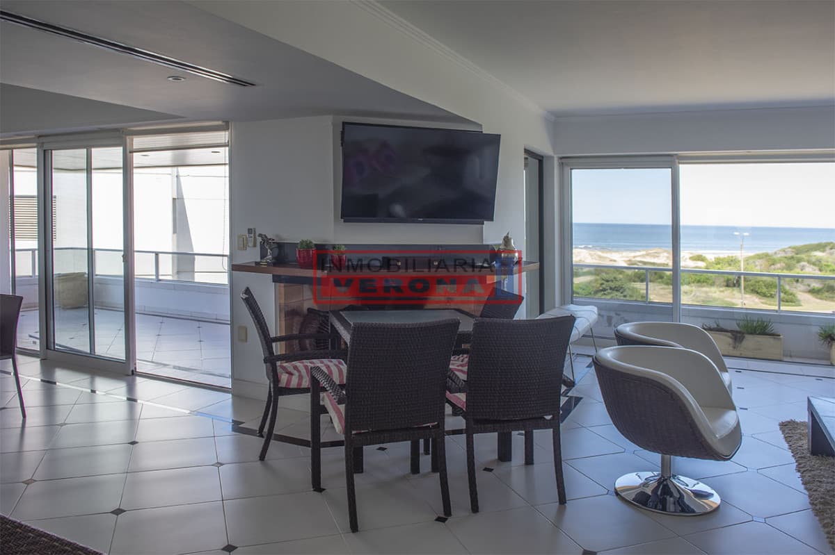 Penthouse Duplex en Venta de 4 dormitorios en Playa Brava , Punta del este  - Inmobiliaria Verona Punta