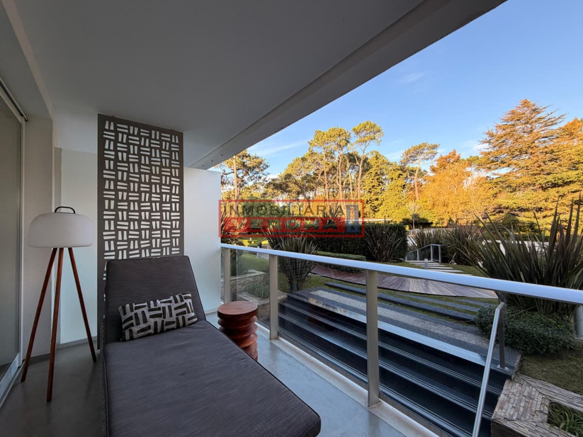 Departamento de 1 dormitorio en Playa Mansa, Punta del este - Inmobiliaria Verona Punta