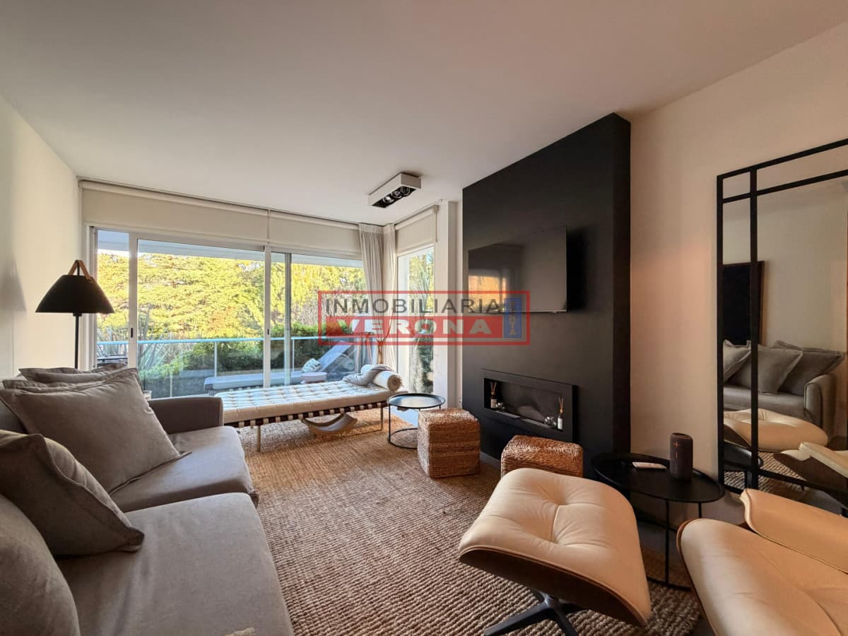 Departamento de 1 dormitorio en Playa Mansa, Punta del este - Inmobiliaria Verona Punta