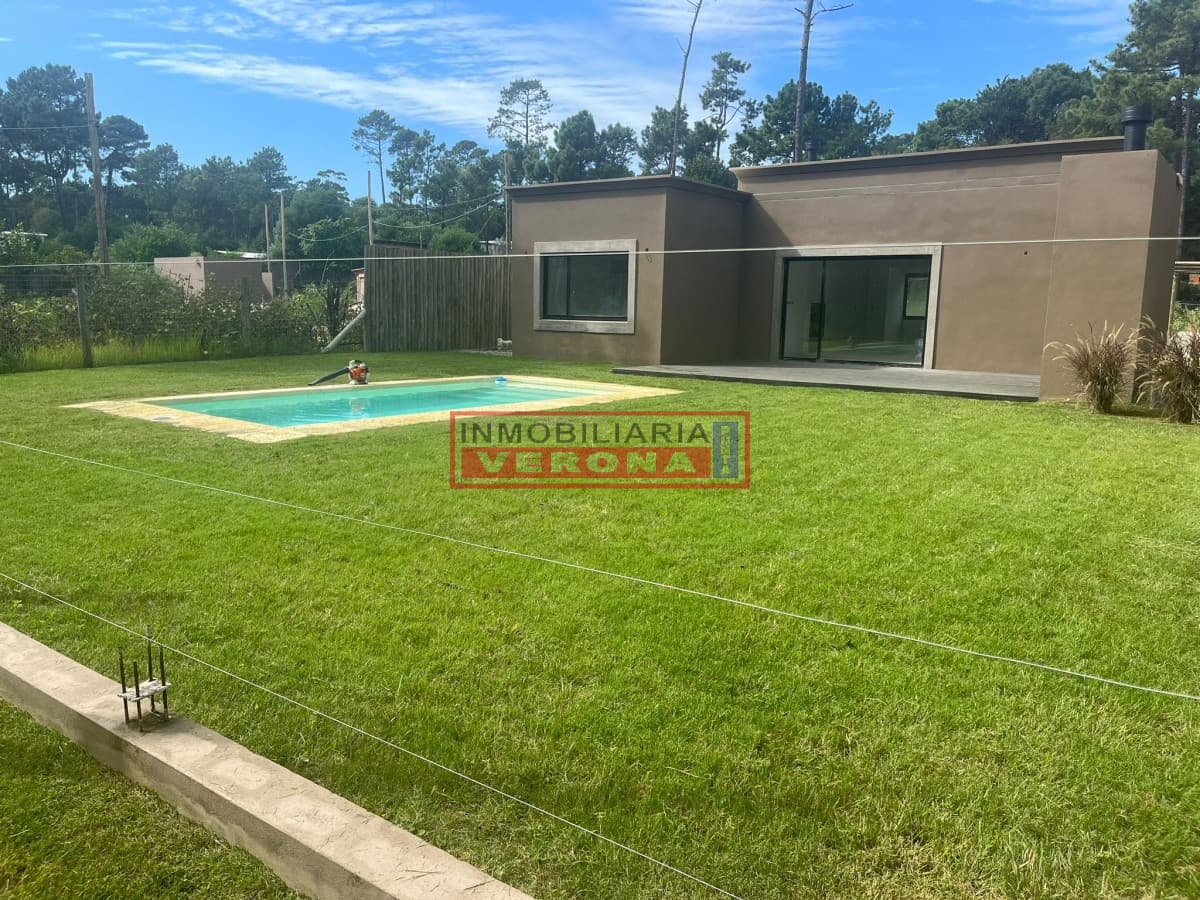 Comercializa excelente desarrollo inmobiliario de Casas en Barrio Privado, Punta del Este  - Inmobiliaria Verona Punta