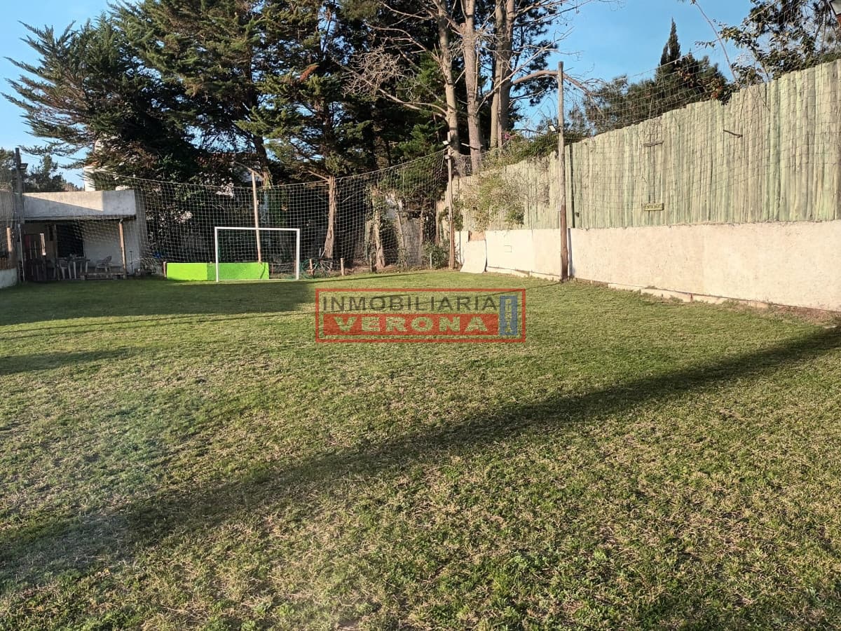 En venta y alquiler temporal casa de 4 dormitorios, Pinares, Punta del Este  - Inmobiliaria Verona Punta
