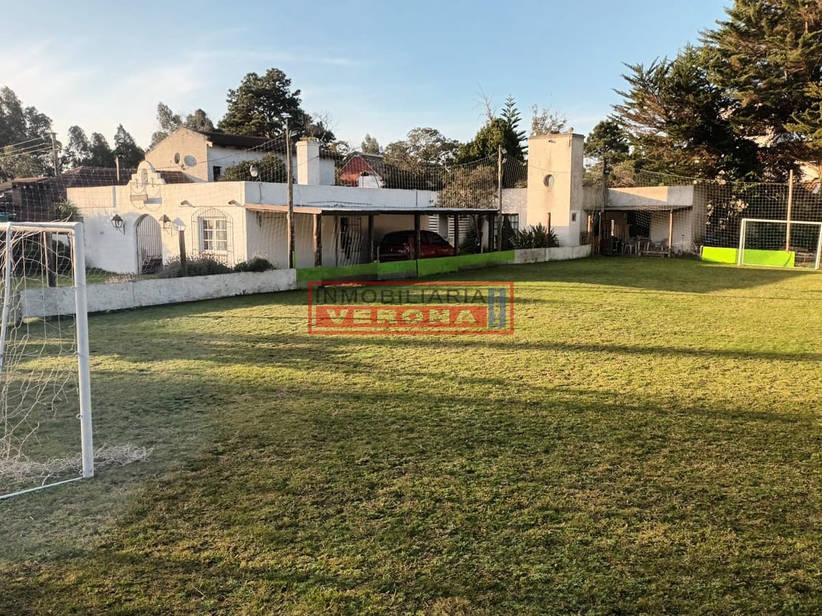 En venta y alquiler temporal casa de 4 dormitorios, Pinares, Punta del Este  - Inmobiliaria Verona Punta