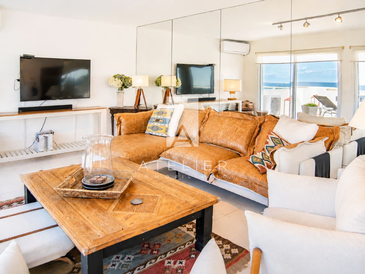 Expectacular apartamento en venta frente al mar, Playa Brava, 4 dormitorios