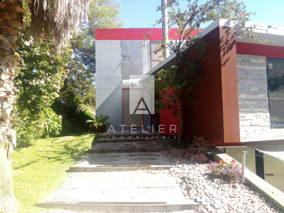 Hermosa casa en venta de 2 dormitorios.