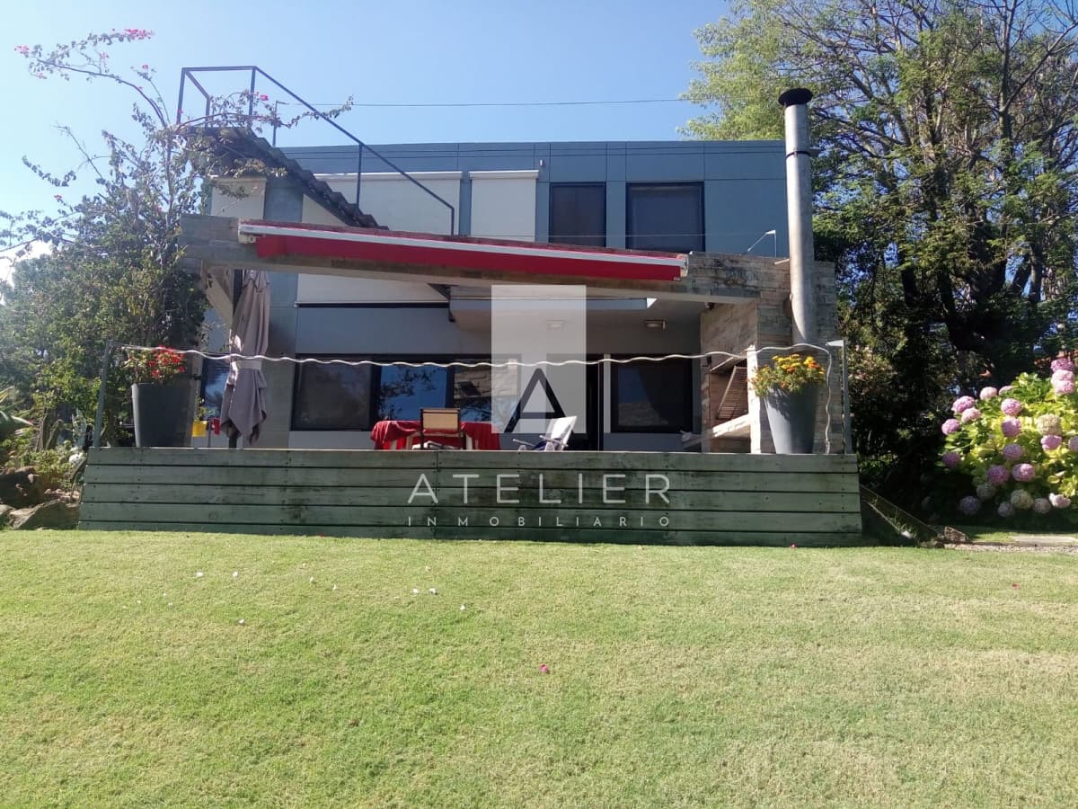Hermosa casa en venta de 2 dormitorios.