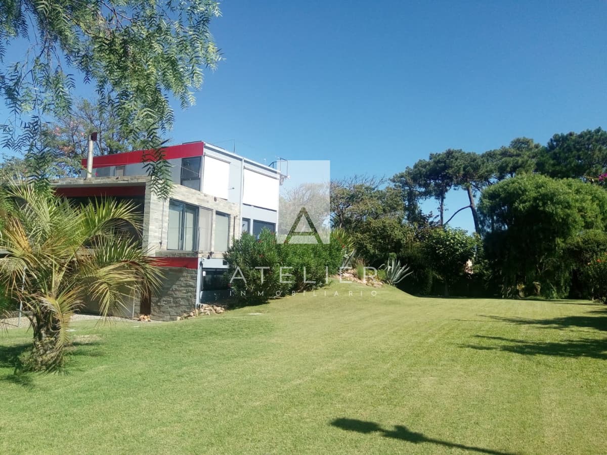 Hermosa casa en venta de 2 dormitorios.