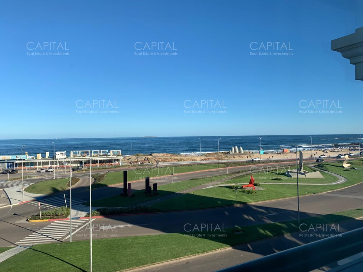 Hermoso Departamento en venta con agradable vista. Torre Imperiale.