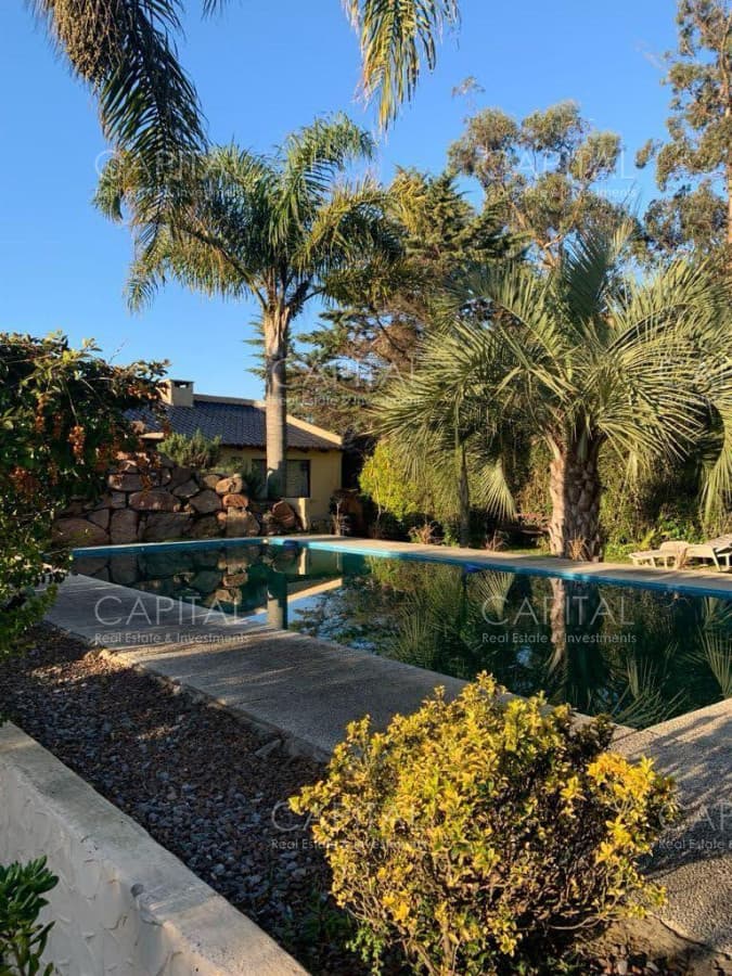 Casa en Pinares con piscina y buena barbacoa