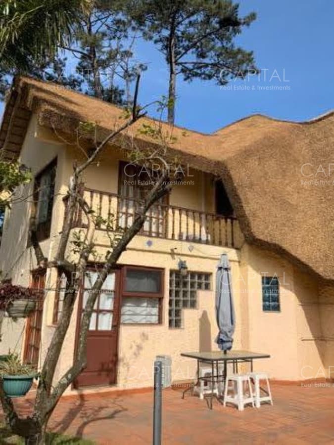 Casa en Pinares con piscina y buena barbacoa