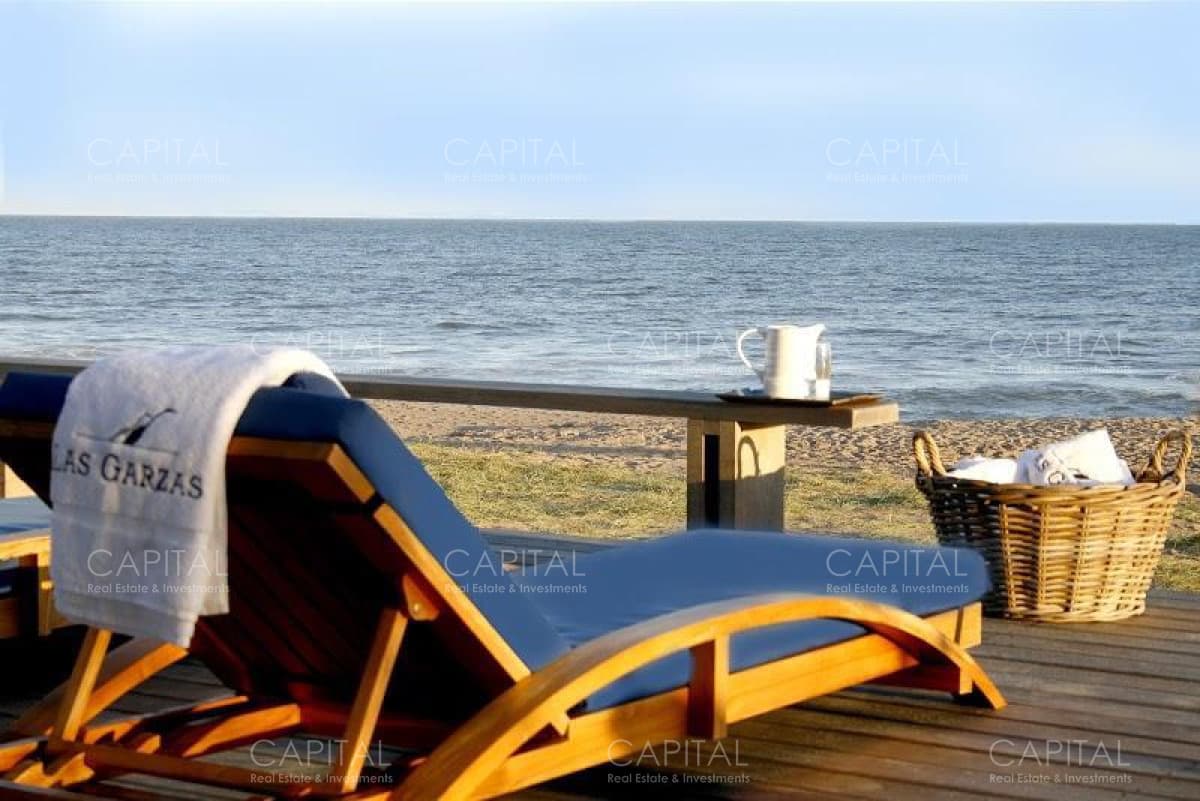 Gran terreno en venta complejo frente al mar - Las Garzas