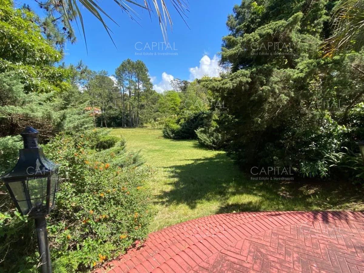 Terreno Apto para Fraccionamiento en Barrio Golf Punta del Este