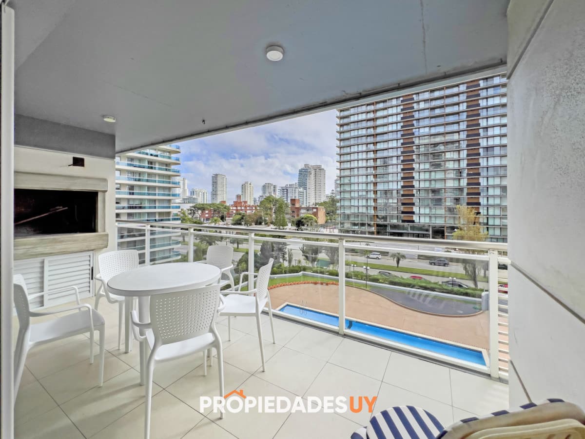 Apartamento - Venta en  Aidy Grill - Punta del Este Apartamento en venta y en alquiler en Aidy Grill Punta del Este, 2 dormitorios, 2 baños. - PROPIEDADESUY - Punta del Este