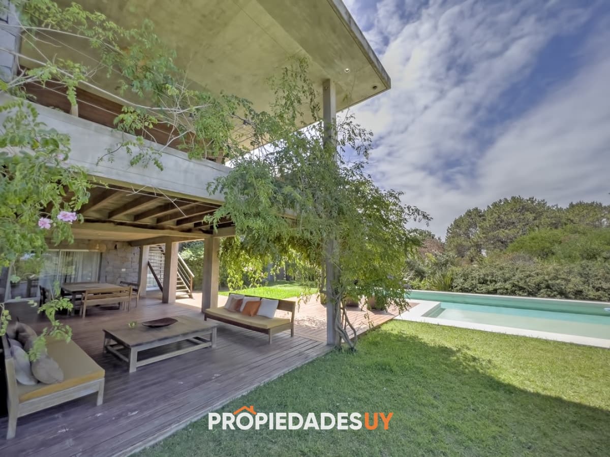 Casa en venta y alquiler en José Ignacio Casa en venta y en alquiler en Village del Faro Jose Ignacio, 4 dormitorios, 6 baños. - PROPIEDADESUY - Punta del Este