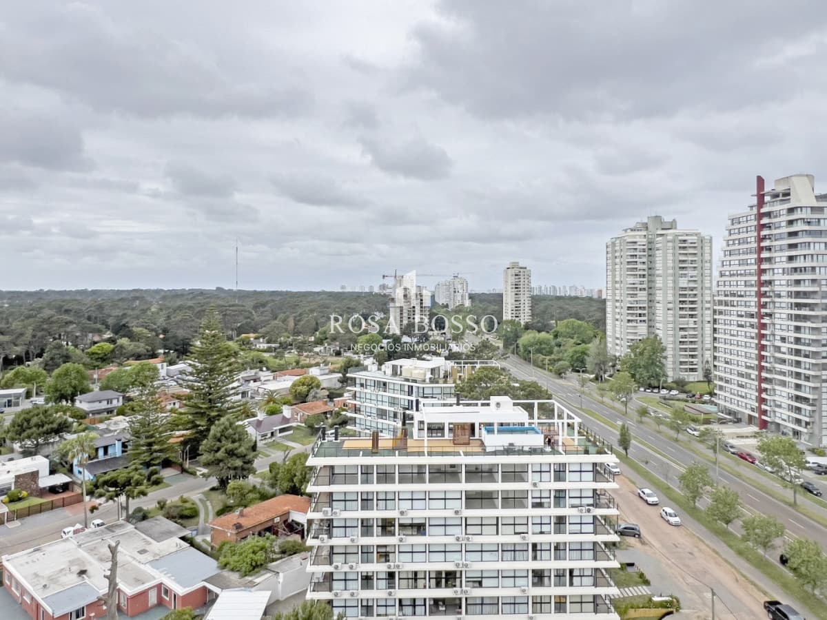Apartamento venta 3 dormitorios Roosevelt Punta del Este