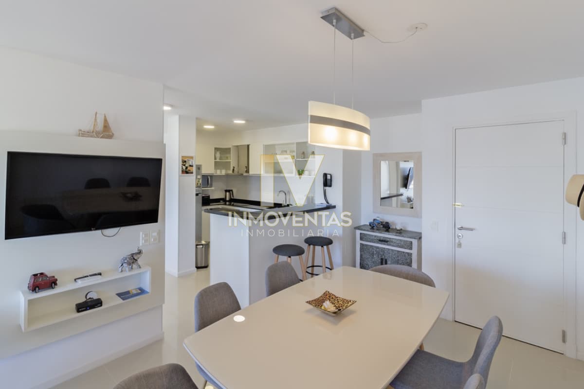 Apartamento en venta y alquiler en Brava Punta del Este, 2 dormitorios, 2 baños
