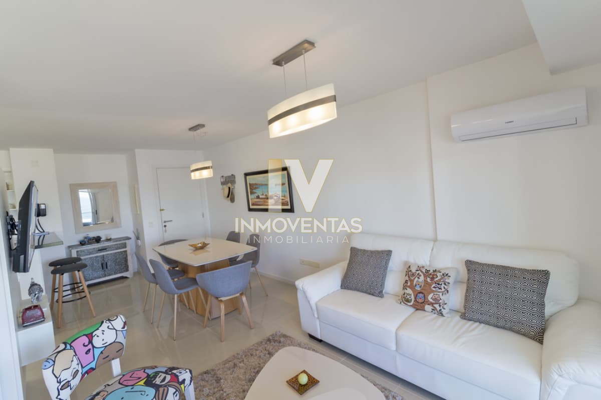 Apartamento en venta y alquiler en Brava Punta del Este, 2 dormitorios, 2 baños