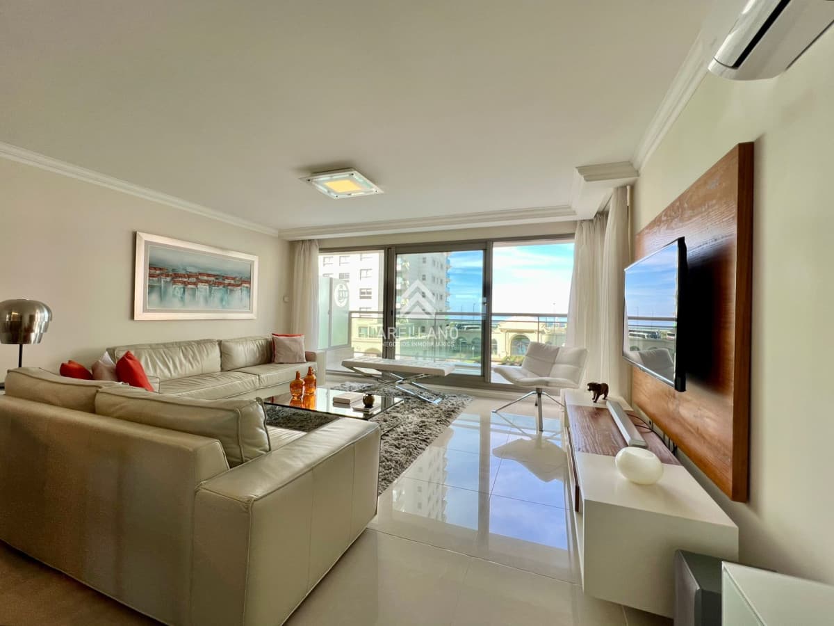 Apartamento ID.4189 - Apartamento en venta y alquiler en Brava Punta del Este, 3 dormitorios, 4 baños
