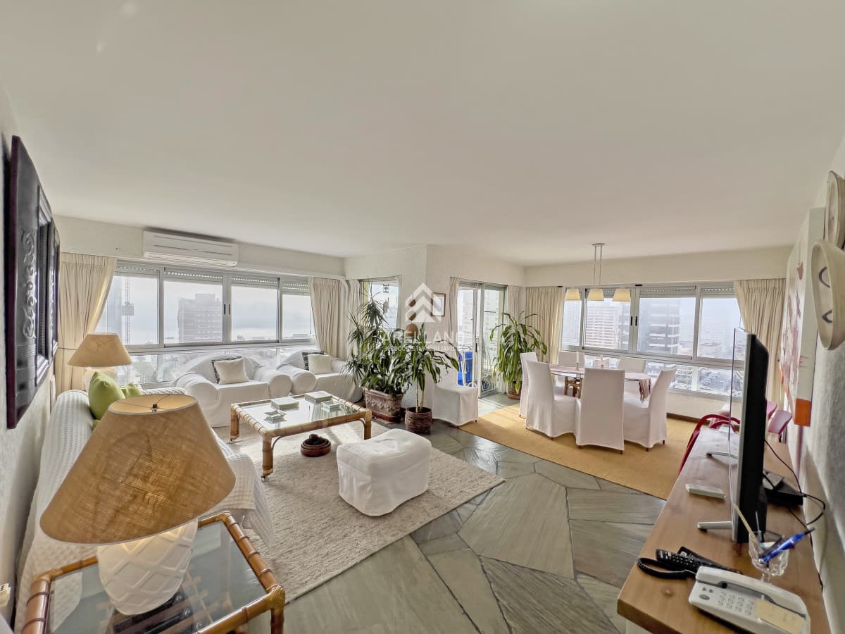 Apartamento ID.5716 - ALQUILER APTO 3 DORMITORIOS PENINSULA PUNTA DEL ESTE