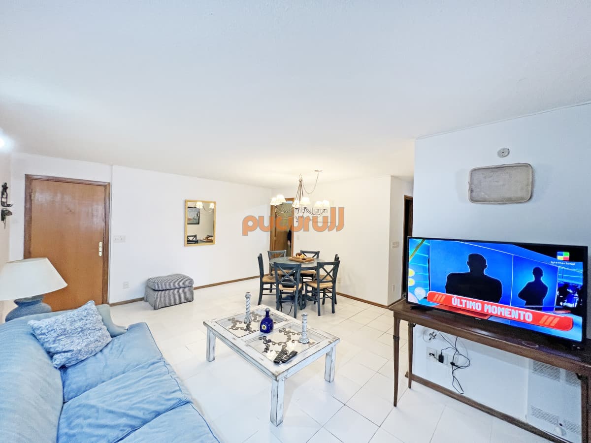 Apartamento 2 Dormitorios Playa brava  Punta del Este