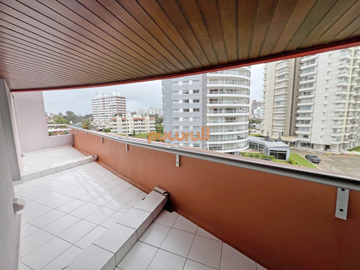 Apartamento 2 Dormitorios Playa brava  Punta del Este