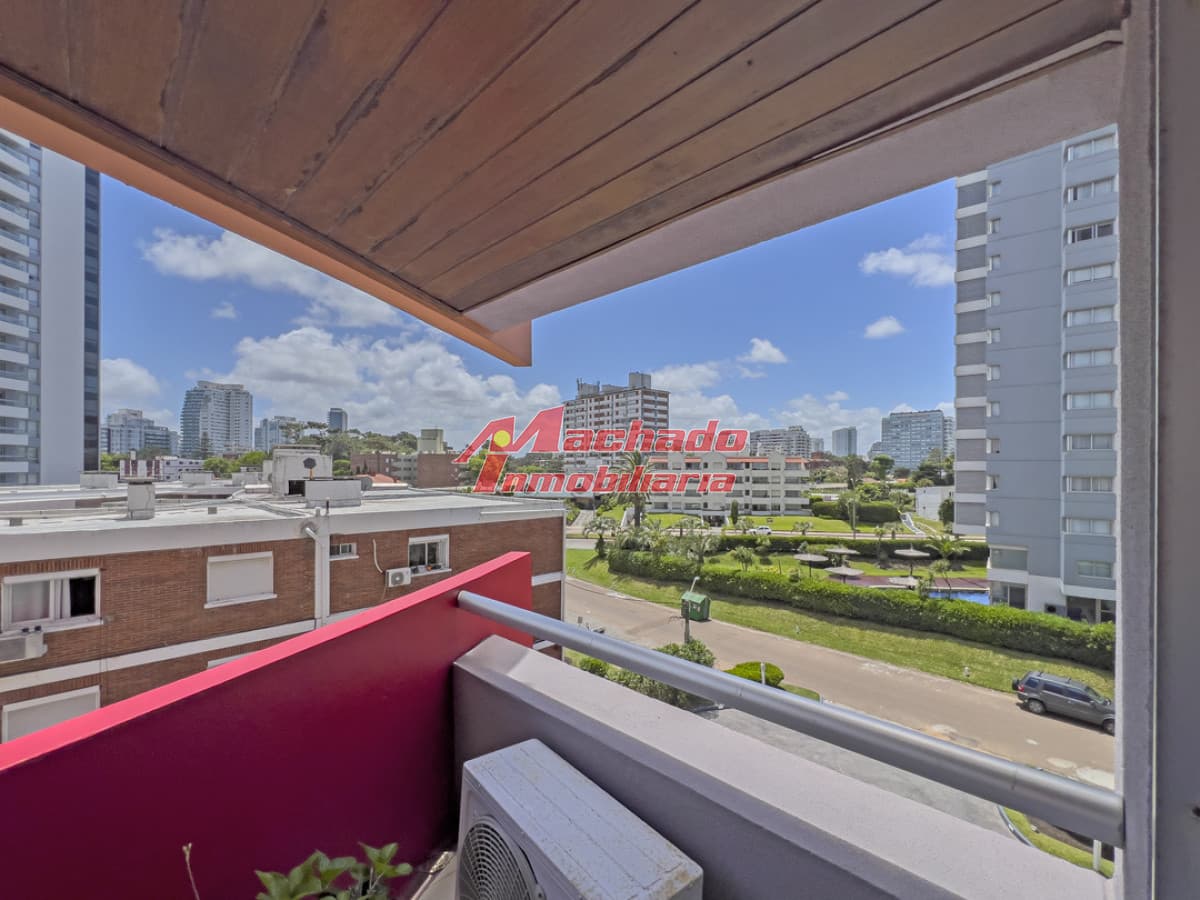 Apartamento en venta en Brava Punta del Este, 2 dormitorios, 2 baños