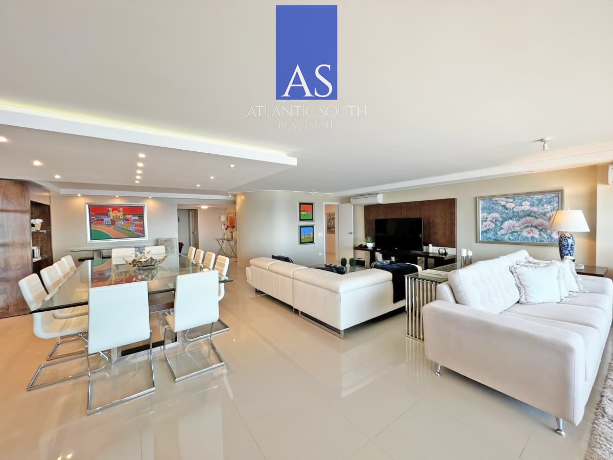 Frente al mar, reciclado en torre de gran categoría en venta