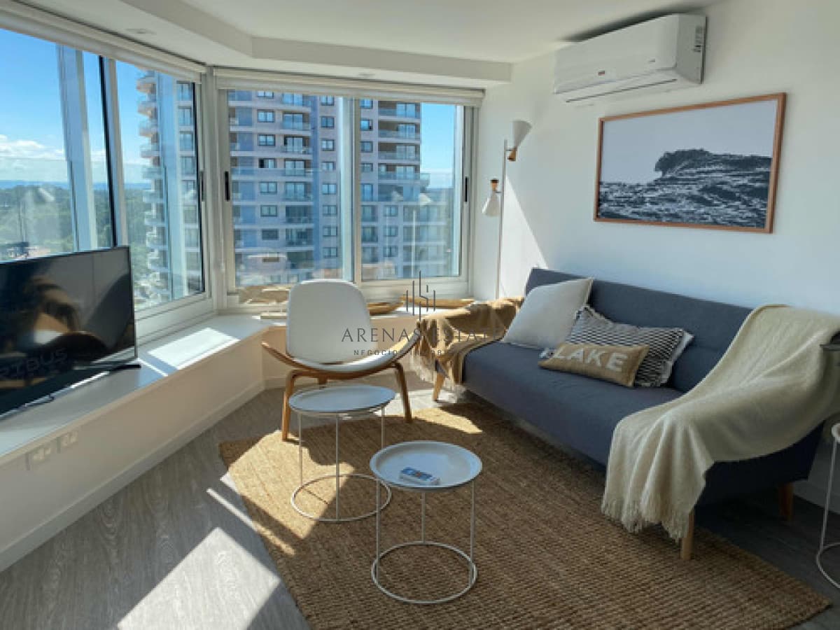 Apartamento ID.4731 - Piso alto en Avenida Roosevelt - 1 dormitorio con cochera