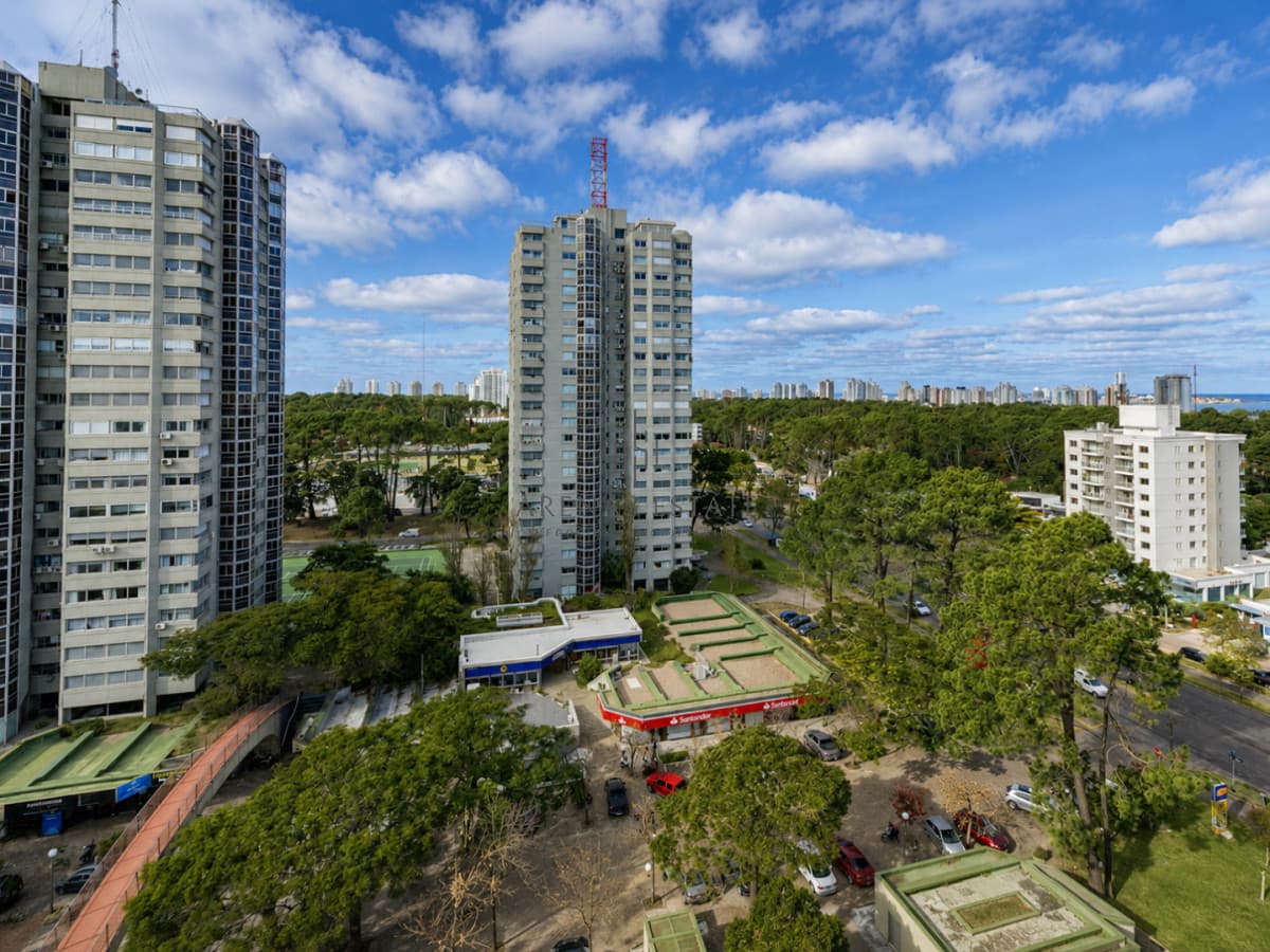 Apartamento ID.3330 - Apartamento en venta en Roosevelt Punta del Este, 2 dormitorios, 2 baños