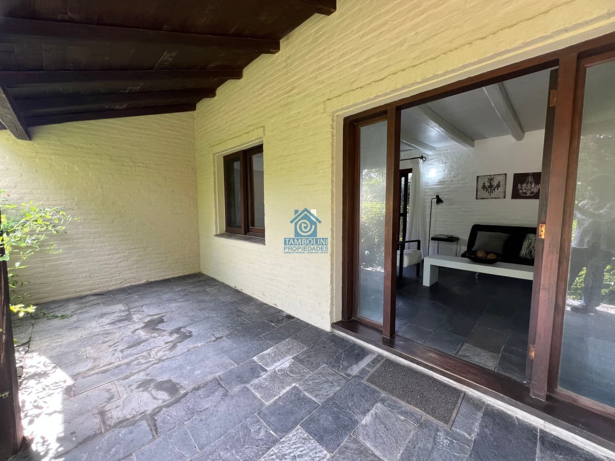 Casa duplex alquiler anual en barrio privado 2 dormitorios  -