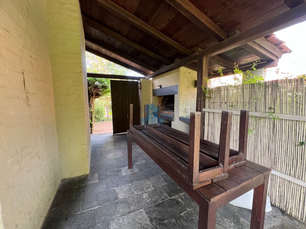 Casa duplex alquiler anual en barrio privado 2 dormitorios  -