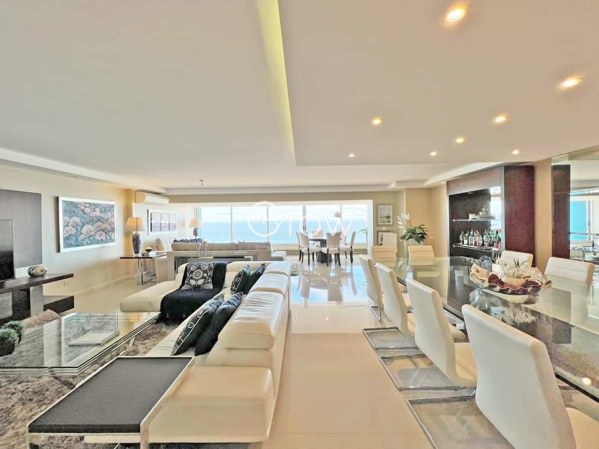 Frente al mar, reciclado en torre de gran categoría en venta
