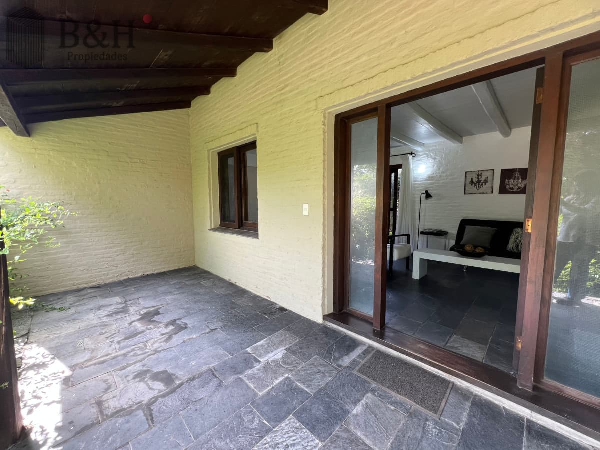 Casa duplex alquiler anual en barrio privado 2 dormitorios