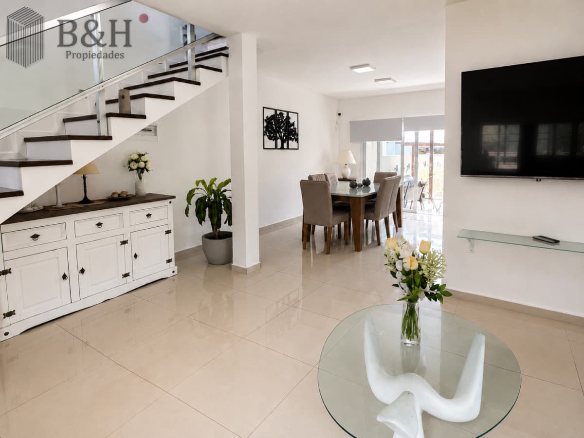 Casa 4 dormitorios alquiler anual Pinares