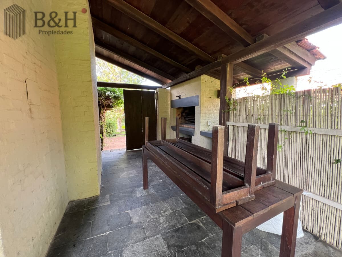 Casa duplex alquiler anual en barrio privado 2 dormitorios