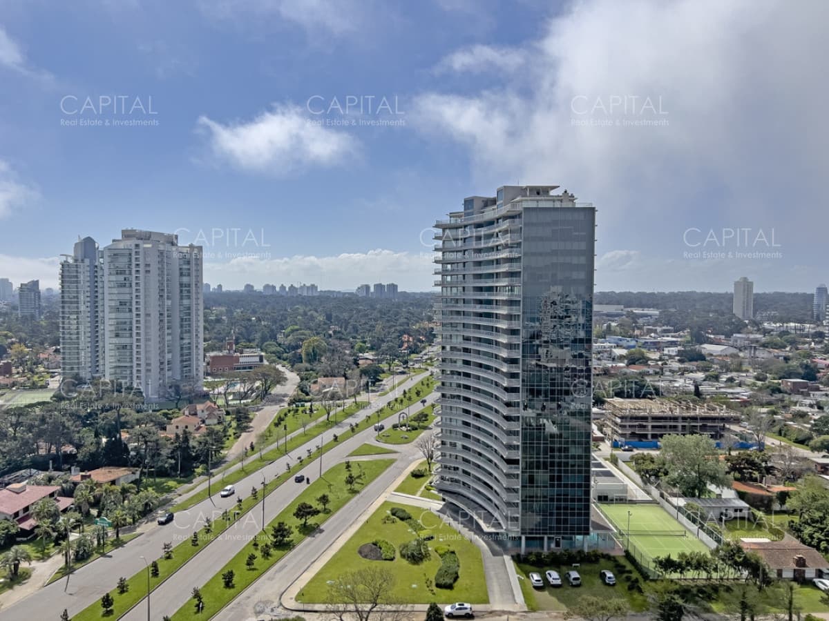 Apartamento en venta y alquiler en Mansa Punta del Este, 2 dormitorios, 3 baños
