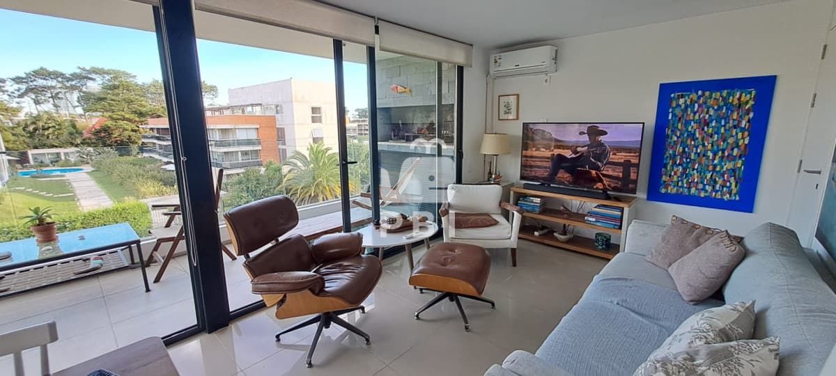 Apartamento en venta  de 2 Dormitorios Playa Mansa