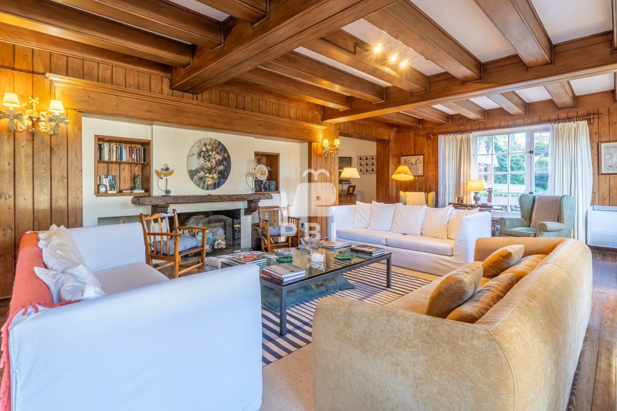 Exclusiva propiedad en venta, con 5 dormitorios, El Golf, Punta del Este.