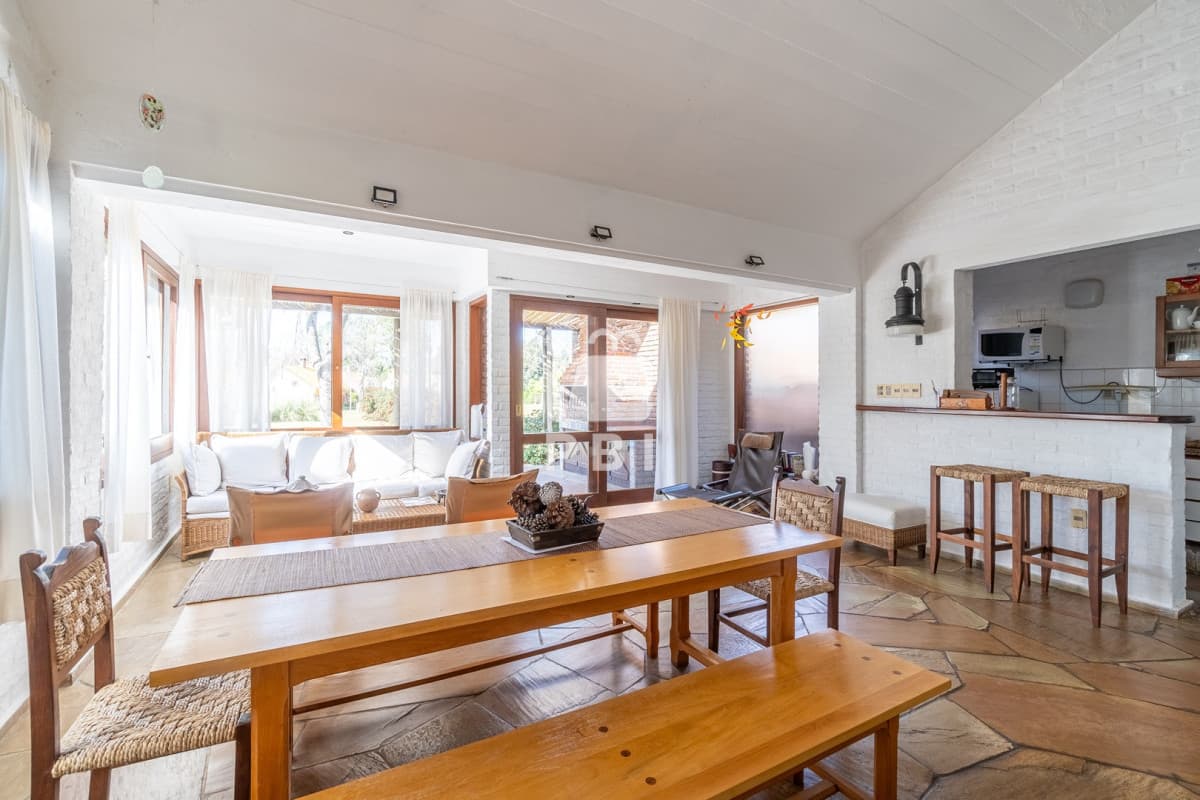 Casa de 3 DORMITORIOS en Camino Lussich, Punta Ballena