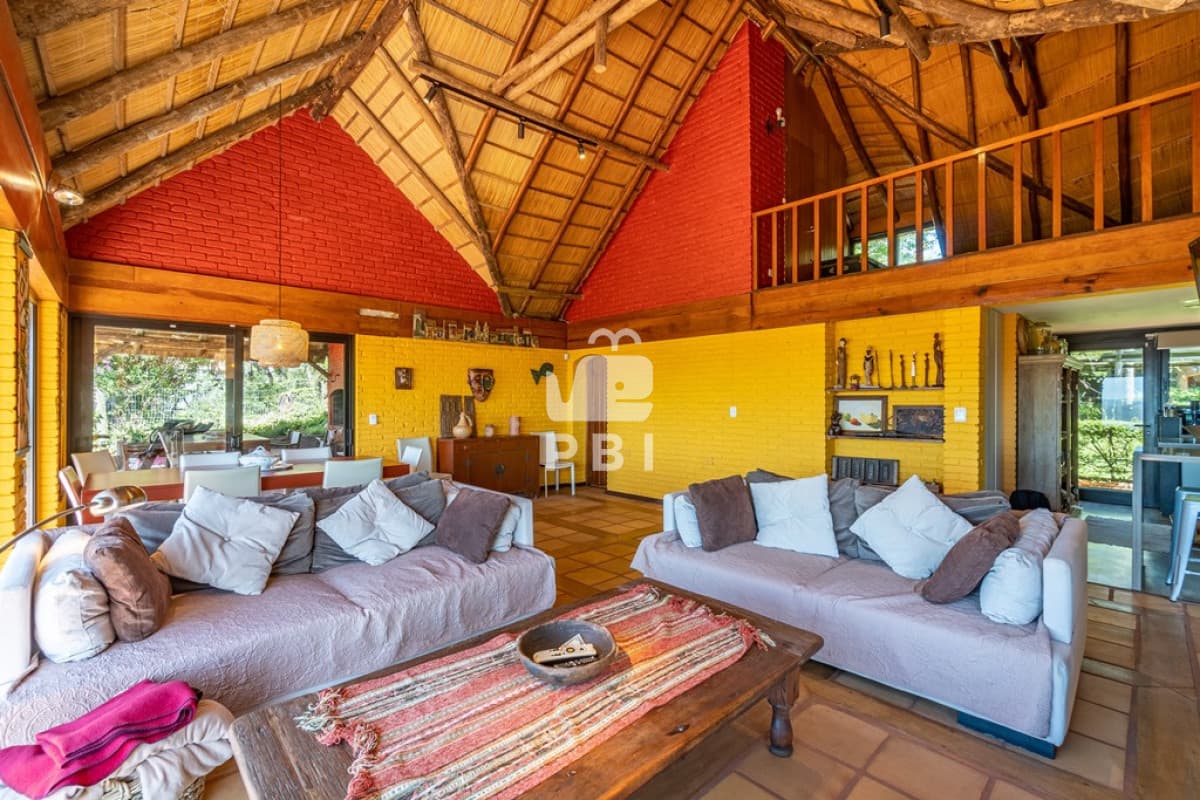 Casa 4 DORMITORIOS en Laguna del Sauce , Punta Ballena