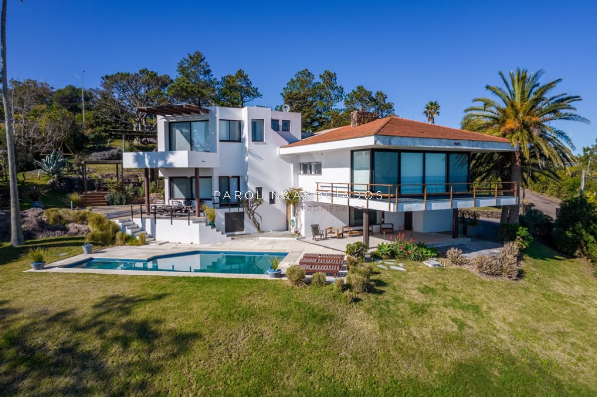 Casa de 4 dormitorios en venta, Punta del Este.
